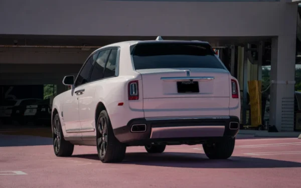 Rolls Royce Cullinan - Image 3