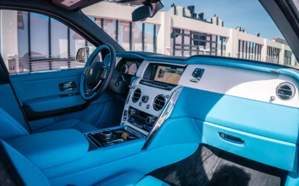 Rolls Royce Cullinan - Image 5