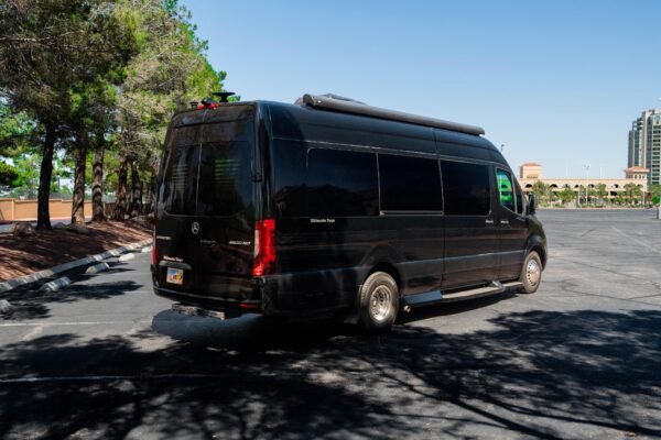 Mercedes Sprinter Ultimate Toys - Image 27